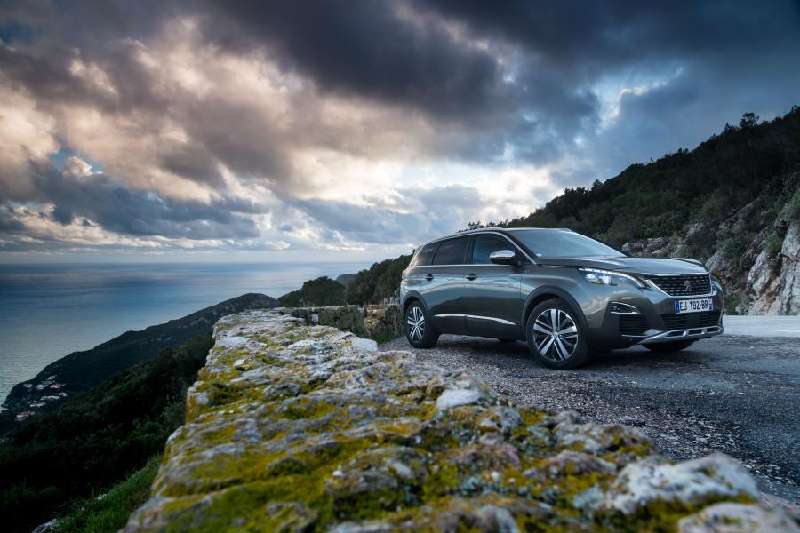  Peugeot 5008 GT 2016 года  (WW) (фото 27 из 27)